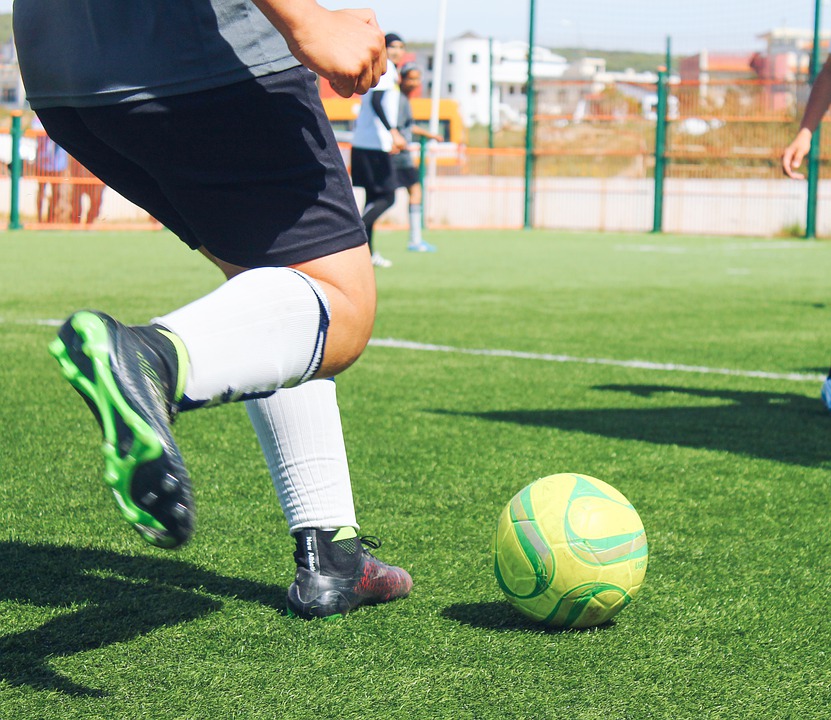 Le mini football pour les amateurs, la version réduite du football chez les professionnels